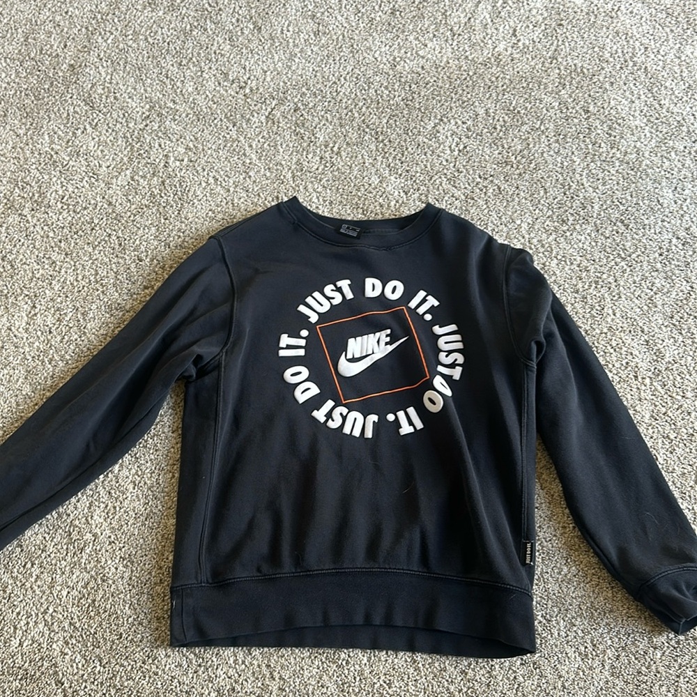 Black Nike Crewneck